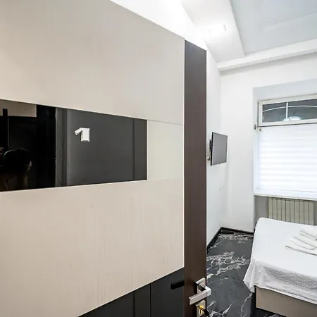 No 9 * Odessa