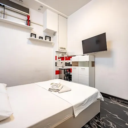 No 9 Hotel Odessa